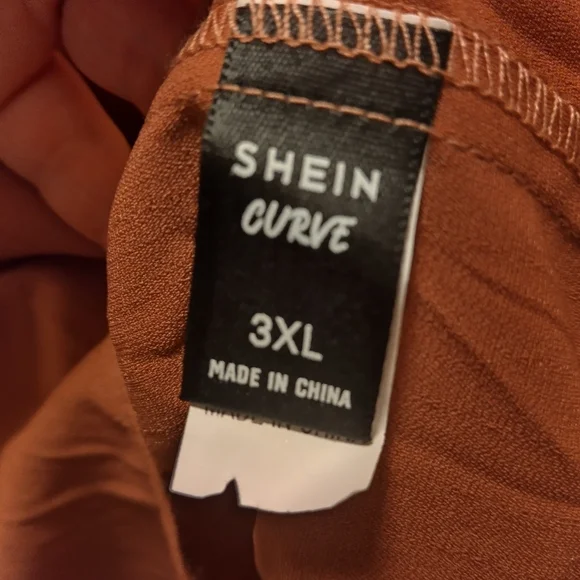 SHEIN Women's Pink Button-Up Blouse - Picture 2 of 2